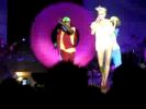 Filename=bounce70.jpeg
Filesize=19KiB
Dimensions=320x240
Date added=May 05, 2009 bounce70.jpeg